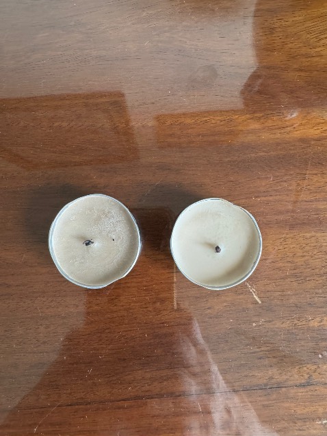 Nến cháy không hết, màu biến thành màu như dầu chiên nhiều lần