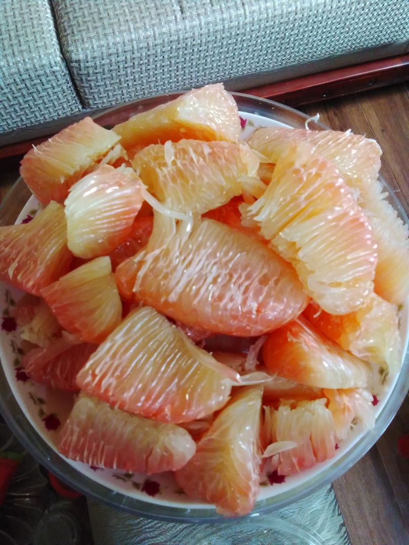 hihi sản phẩm thật lợi hại mình bỏ 2 kg bưởi và 4kg chuối luôn. từ nay không sợ con ruồi dấm làm phiền nữa .shop giao hàng đúng như hình đóng gói cẩn thận. cảm ơn shop nha.