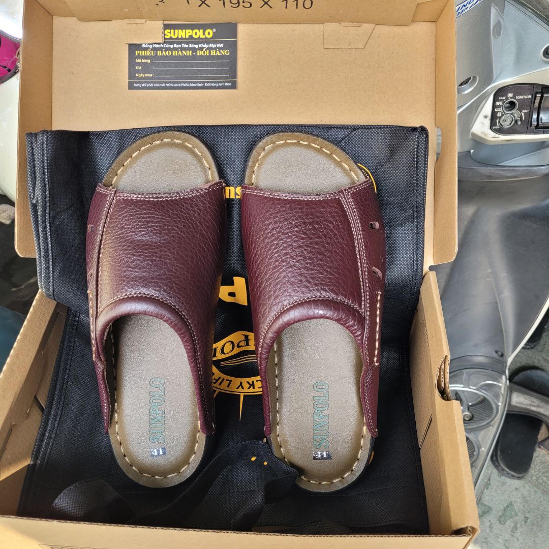 Dép đẹp chắc chắn, bao bì quá cẩn thận, có bảo hành chính hãng và thông tin đơn hàng đầy đủ. Mua hàng trên Tiki thì yên tâm.