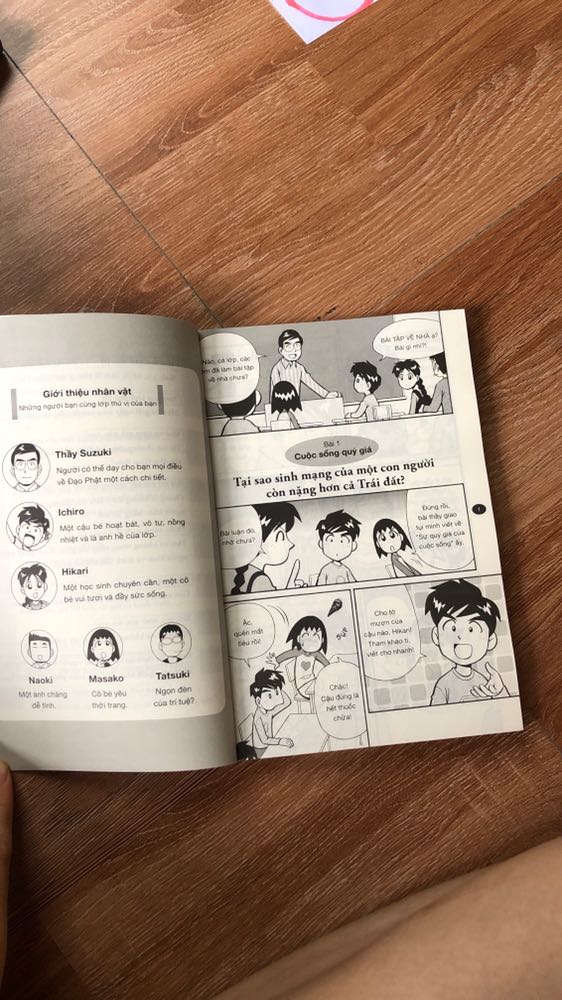 Giao hàng nhanh Shipper rất thân thiện sách bọc cẩn thận mua Trên Tiki trading giá rẻ hơn rất nhiều.