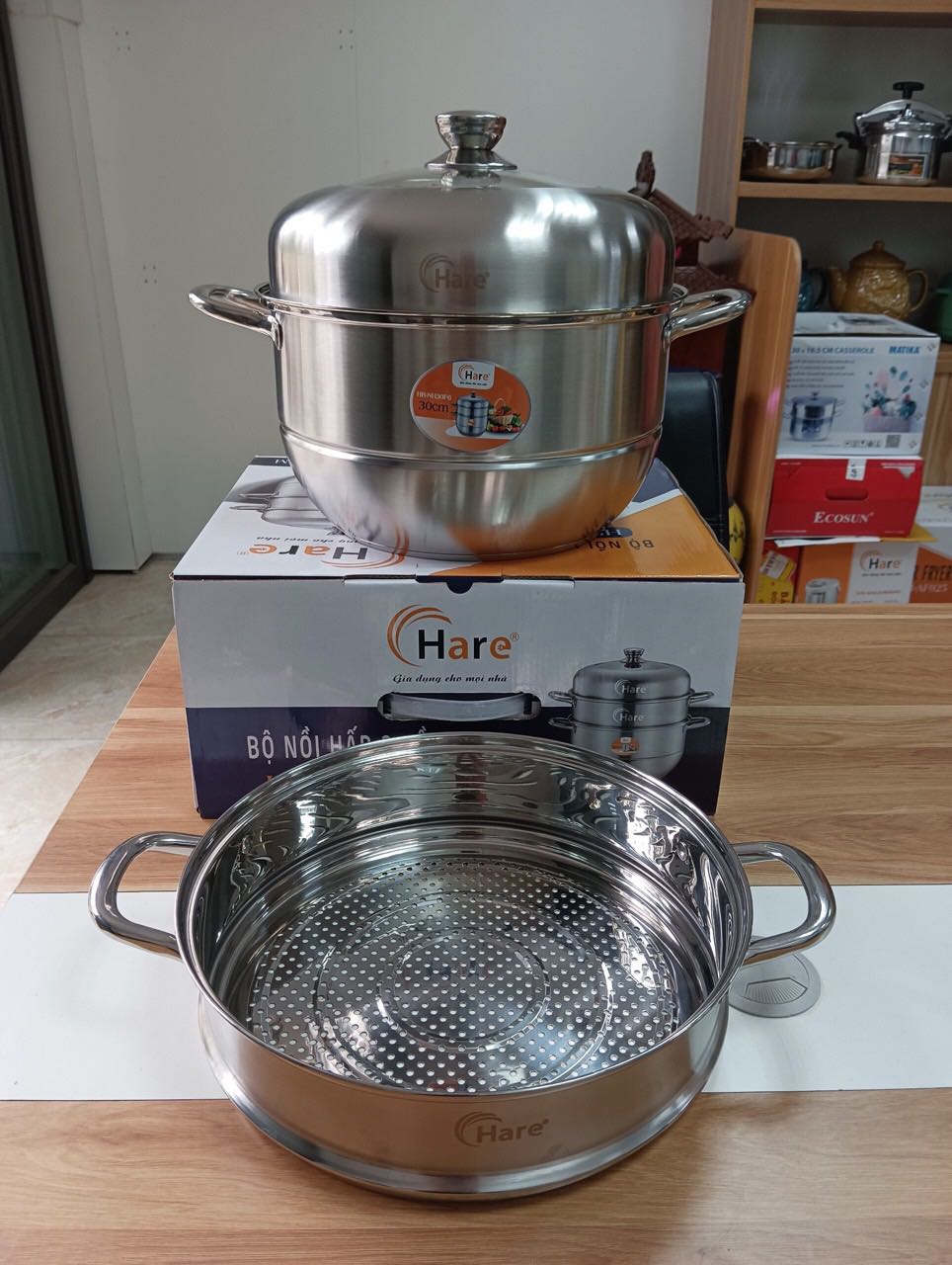 Nhìn tổng thể thì shop trang trí rất vừa mắt vào cái là kích thích người dùng mua liền mình mua thử một món bên shop để xem như thế nào chưa biết chất lượng như thế nào do mình mới nhận được hàng nhưng khâu chăm sóc khách hàng mình đánh giá là khá tốt 5 sao cho shop có gì mình sử dụng xem chất lượng ...