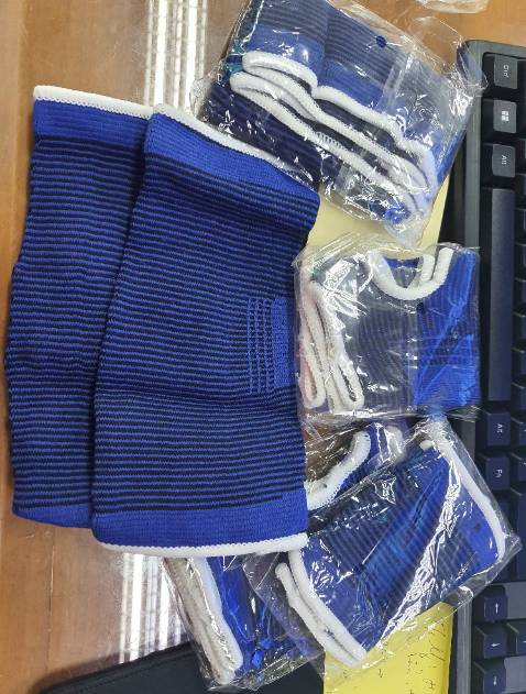 Giao hàng đúng mẫu, nhanh.