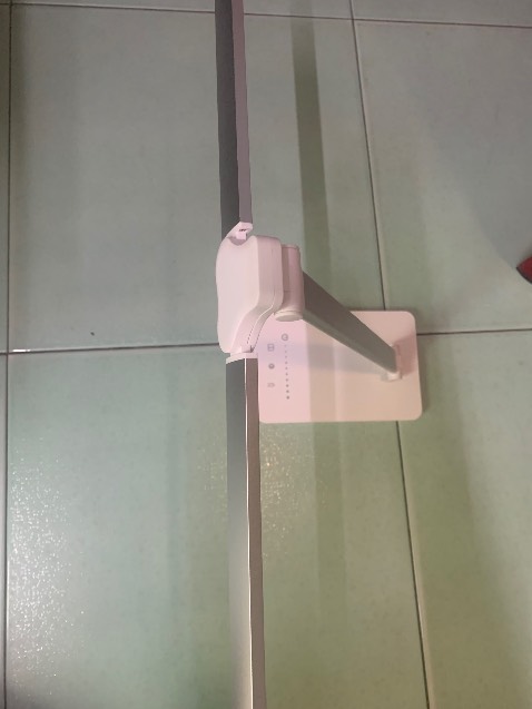 Đèn chất lượng, chức năng như shop đề cập, điều chỉnh độ sáng vs góc độ chiếu linh hoạt khá tiện lợi, nếu có tính năng tích điện thì hoàn hảo hơn, anyway mình rất thích