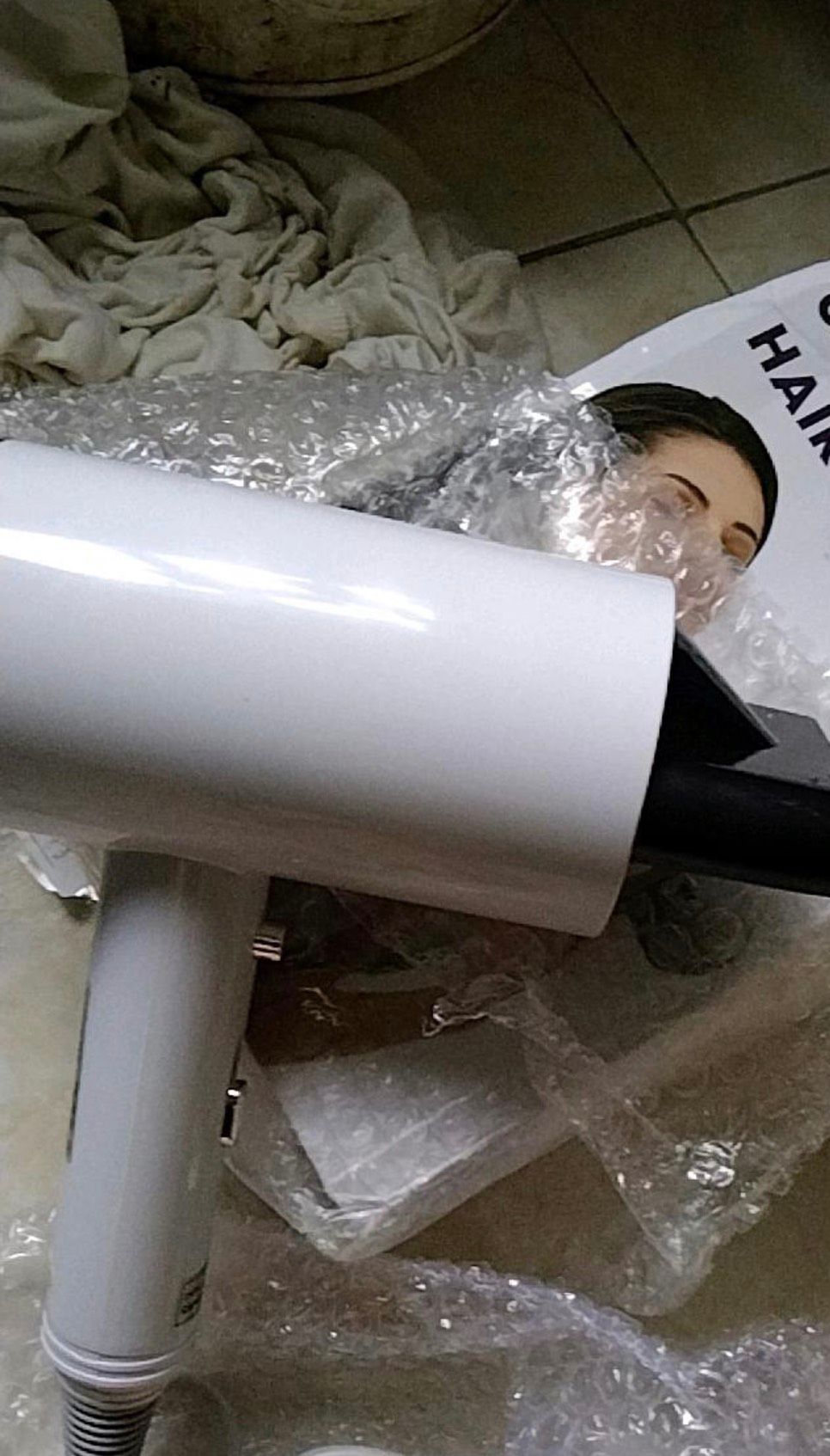 Nhận được hàng rồi nhé shop. Shop giao hàng Nhanh lắm, nhận hàng là thích mê luôn.Giá cả lại rẻ nữa. Shop tư vấn rất nhiệt tình, sẽ ủng hộ shop lần sau nhé.Chất liệu tốt, hàng đẹp.