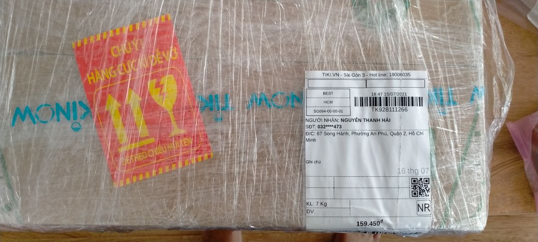 mình mới đặt buổi tối hôm qua mà hôm nay đã nhận được hàng rồi, tiki giao hàng nhanh, đóng gói kĩ càng, sữa uống rất ngon,mua trên tiki giá rất ưu đãi hơn ở bên ngoài, anh shipper thân thiện, rất hài lòng với cách phục vụ của tiki, sẽ còn ủng hộ tiki lâu dài ???