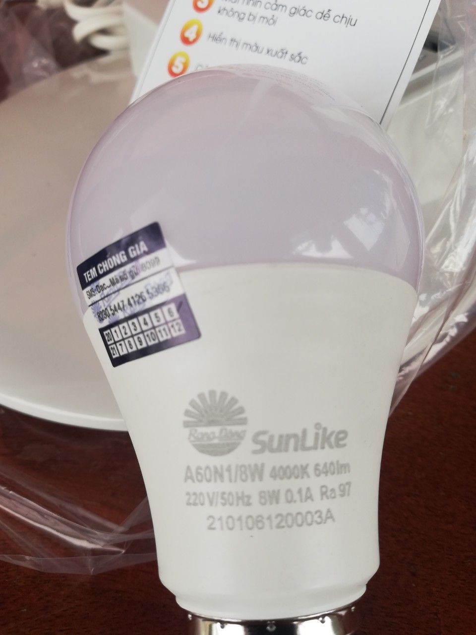 good, đã tốn nhiều thời gian để tìm hiểu nên mua đèn nào chất lượng, đảm bảo thông số cần thiết, giá phải chăng, rất đáng mua, mình mua 2 cái, tiếc là không được tặng ổ điện.