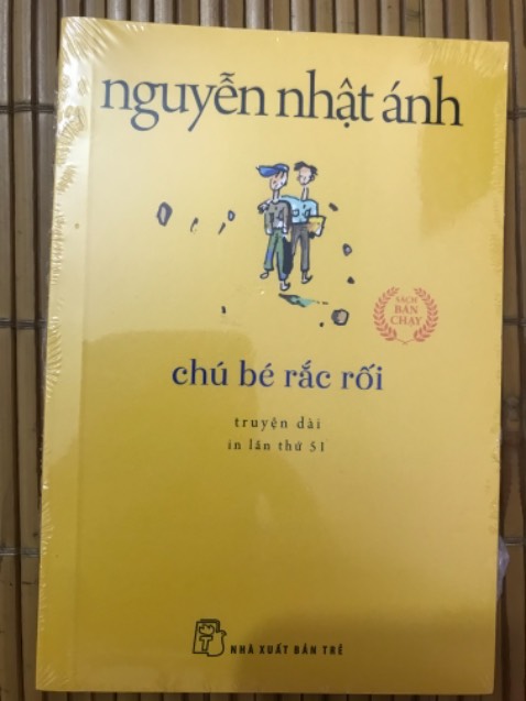 Sách màu đẹp ghê nhưng mình không nghĩ nhỏ vậy😅