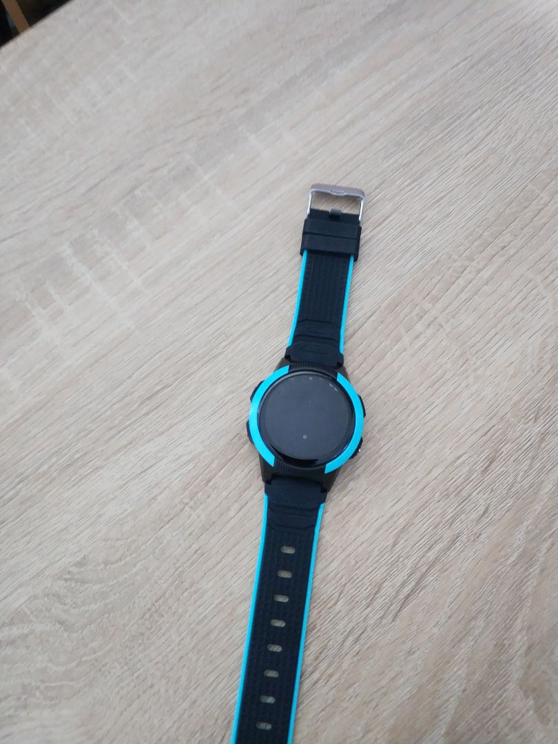 SP như mô tả,tuy nhiên định vị chưa được chính xác. gọi video *** đồng hồ trong nhà không gọi được sóng yếu