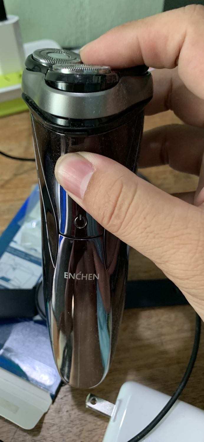 Không phug hợp với  Máy Cạo Râu Xiaomi Enchen BlackStone 3  . mua về không khợp :(((((