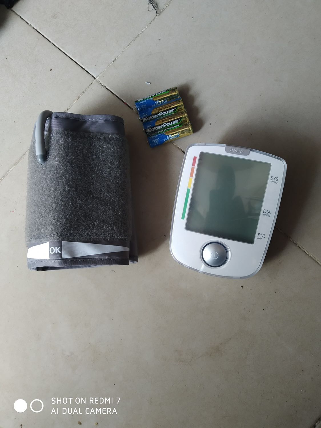 Hàng giao không giống hình vậy? Bán hàng kiểu gì vậy trời