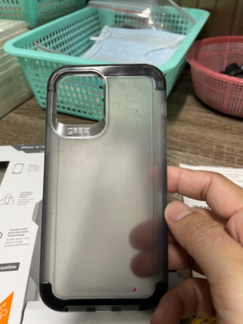 Giao ốp đã sử dụng rồi.  Quá đáng thực sự. Thà giao lầm ko tức đằng này dám bỏ cái ốp sử dụng rồi bán cho khách hàng.