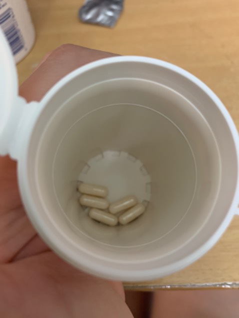 Uống gần hết rồi, thấy tình trạng ngứa cũng cải thiện lắm