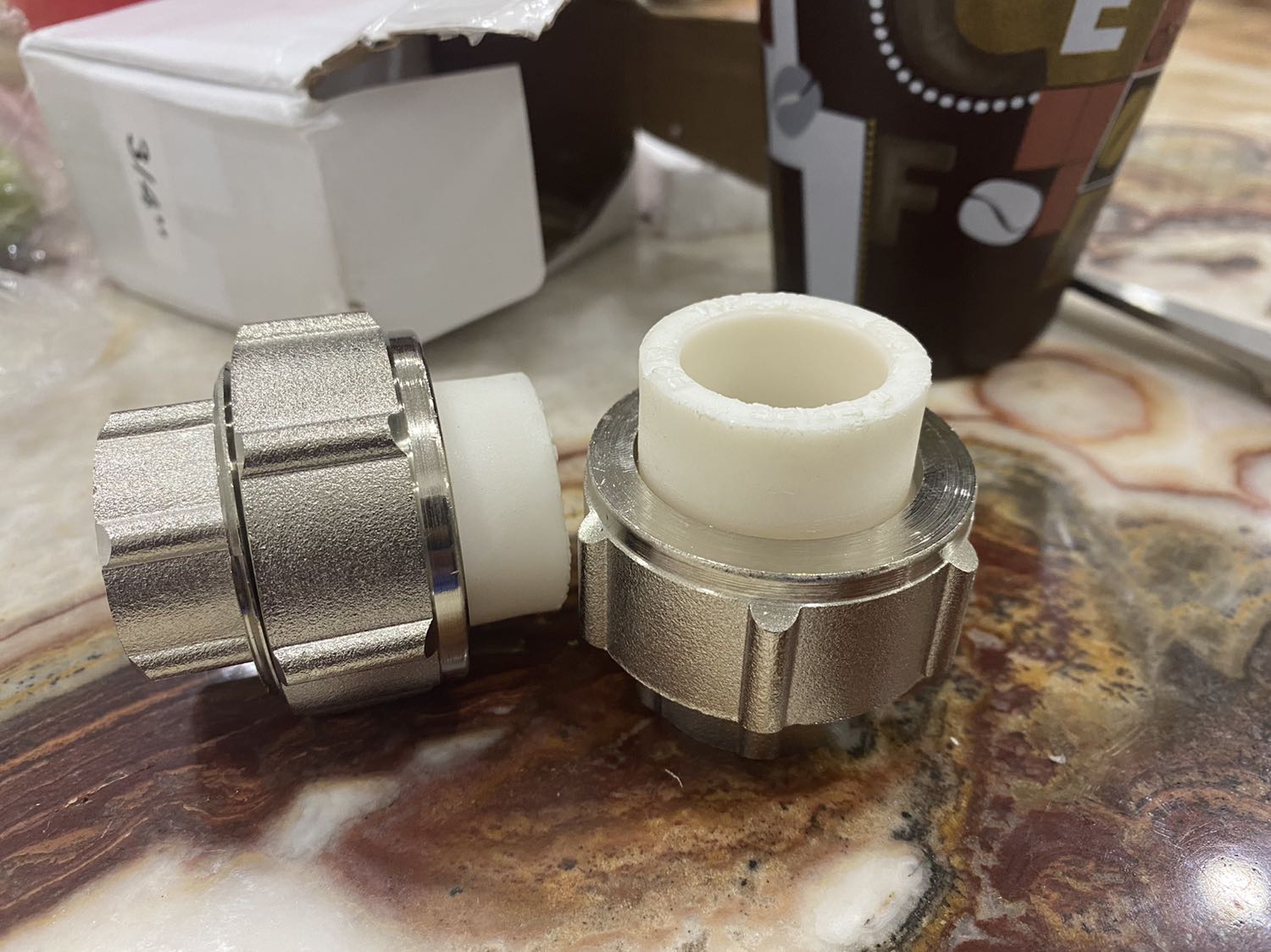 Hàng đẹp, chắc chắn, chưa lắp, chưa sử dụng nên độ bền chưa đánh giá