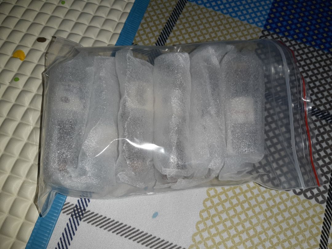 giao đúng hàng, sản phẩm đẹp, giao hàng dúng dự kiến, nhân viên nhiệt tình