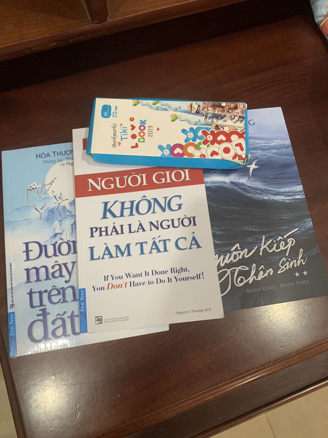 Sách mới, mỏng. Nội dung thì như tên cuốn sách, cách tác giả lồng ghép vào 1 câu chuyện theo mình thì cũng tạm ổn. Mình thích những câu chuyện thực tế rồi rút ra triết lý hơn là nghĩ ra 1 câu chuyện rồi lồng ghép triết lý vào như thế này. Nhưng nhìn chung thì mình thấy ổn