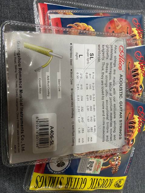 Hàng ngon nha mn ơi, dây chính hãng Alice, giá quá rẻ, 29k 1 bộ, mua luôn lần 5 bộ, mua đi đừng ngại :v