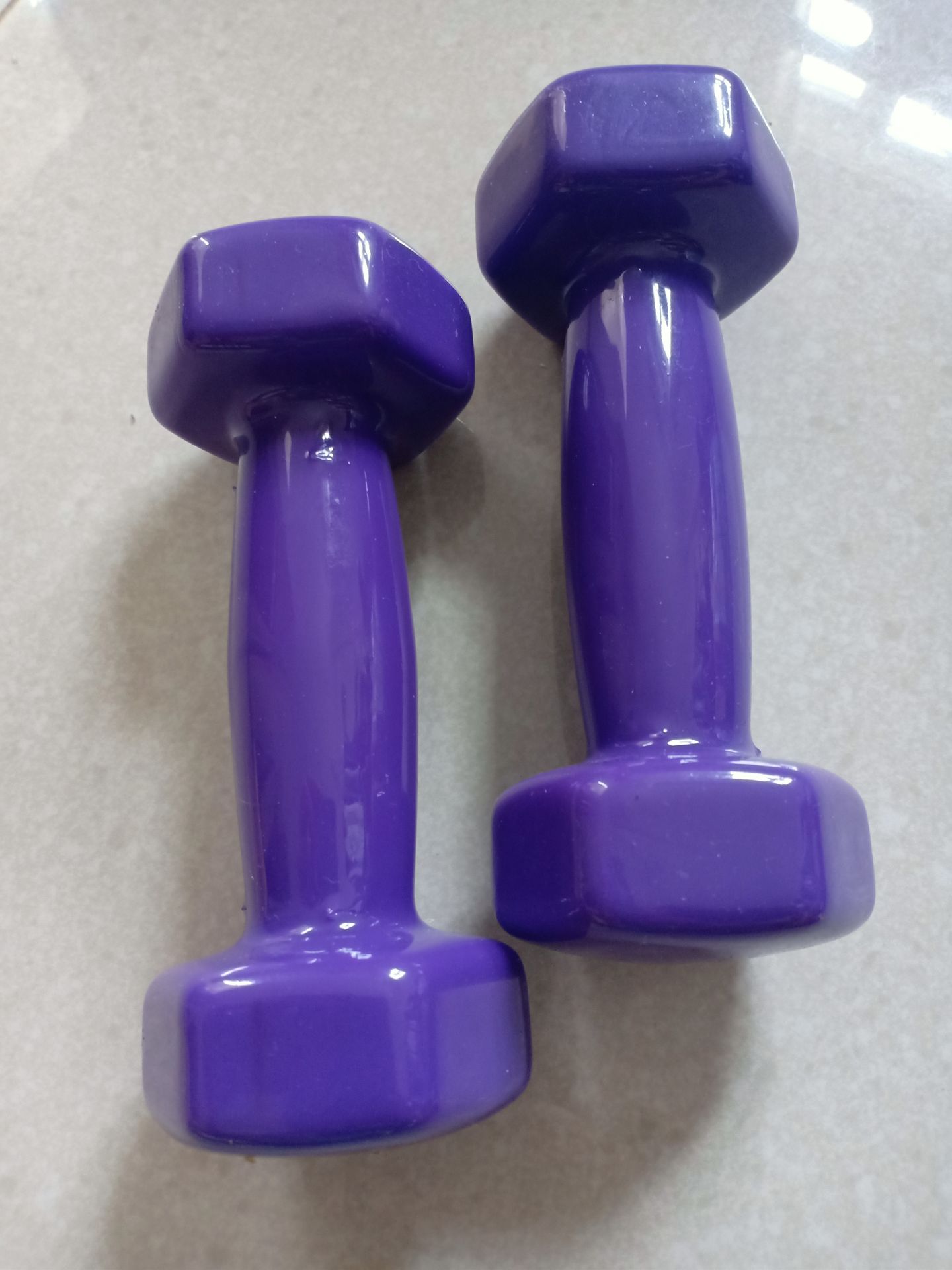 Giao hàng nhanh dù lúc đặt đang trong ngày giãn cách. Dùng ổn, chắc chắn ạ