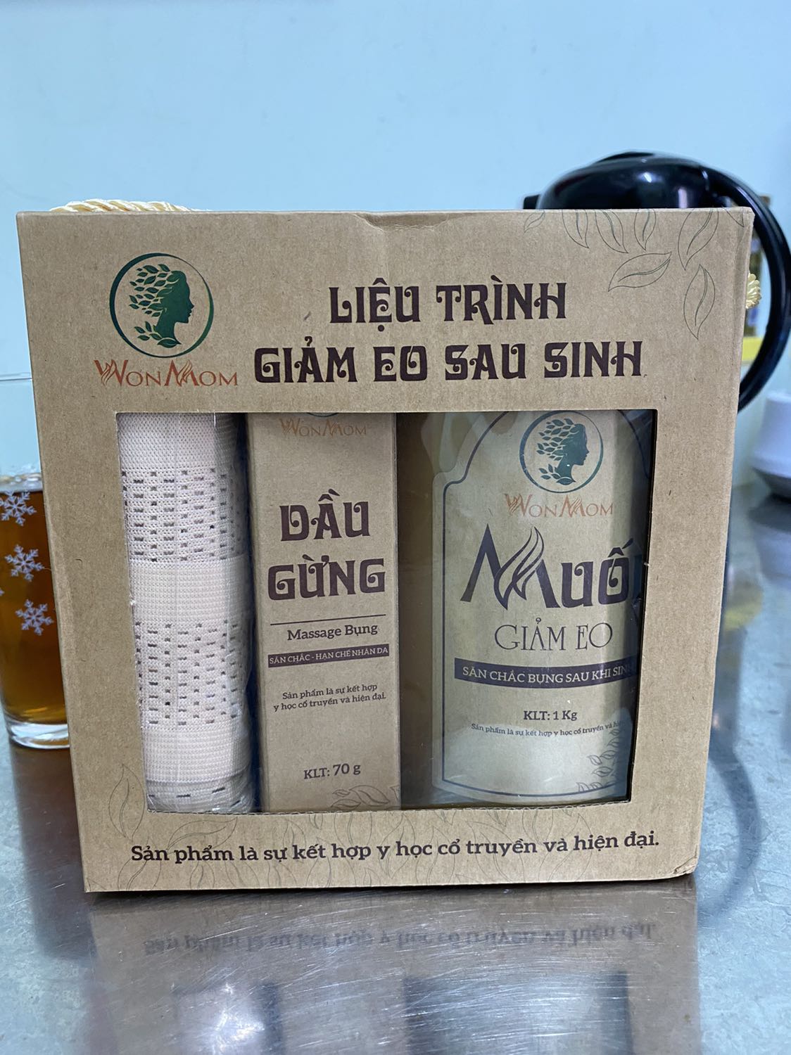 Bộ sản phẩm đầy đủ. Đặc biết shipper giao hàng cực kì nhiệt tình. Cho shipper của tiki 5+ sao nhé