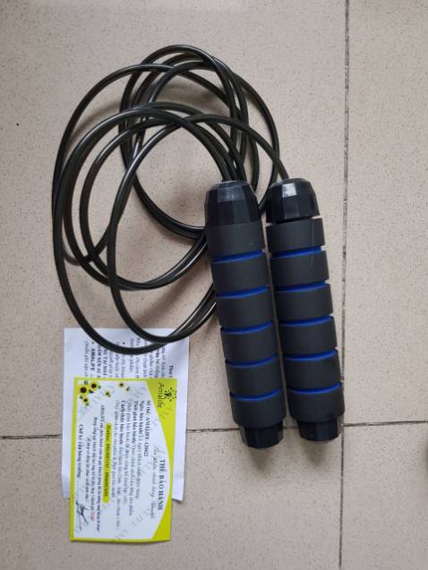 Hàng đóng gói rất cẩn thận.
Sản phẩm đúng như mô tả, đẹp, chắc chắn, dây thu ngắn dài trong tay cầm rất tiện lợi.
Có phiếu bảo hành sản phẩm, thư gửi khách hàng rất lịch sự.
Giao hàng đúng thời hạn.
Rất hài lòng với sản phẩm, sẽ tiếp tục ủng hộ Shop trong các đơn hàng tiếp theo.