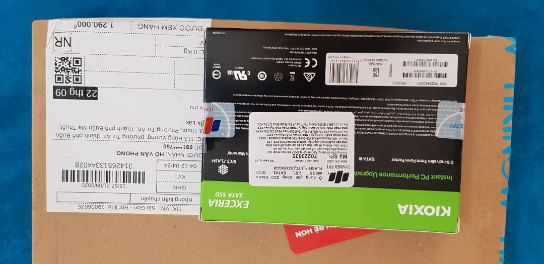 Giao hàng chậm 1 ngày so với dự kiến . Đóng gói cẩn thận . Ổ cứng Ssd nhẹ , lắp vào chạy tốt . Hài lòng . Độ bền còn phải đợi thời gian trả lời. Bình chọn 5*. Giao hàng chậm 1 ngày so với dự kiến . Đóng gói cẩn thận . Ổ cứng Ssd nhẹ , lắp vào chạy tốt . Hài lòng . Độ bền còn phải đợi thời gian trả lời. Bình chọn 5*.