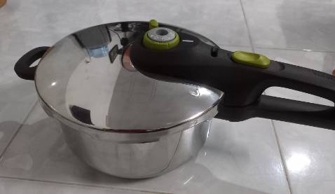 Nồi đẹp nhưng hơi lùn so với hình qc. Chưa dùng chưa biết chất lượng