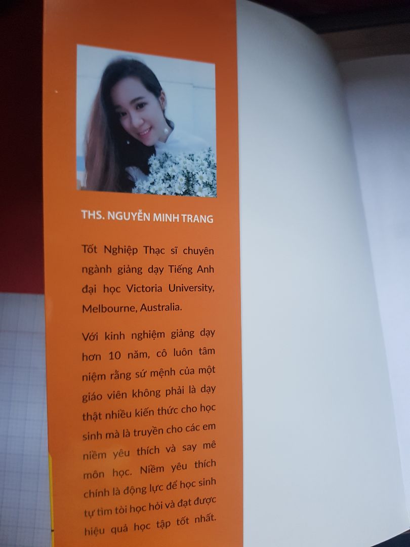 vì mua tập 1 nên mua luôn tập 2. sách phù hợp với trình độ con mình. giá như có thêm phần nghe thì tốt. vì c1 bgio đã fai nghe để điền từ rồi. nhưng sách này ko có nghe.chỉ rèn 3 kĩ năng: phát âm, viết, đọc, ngữ pháp