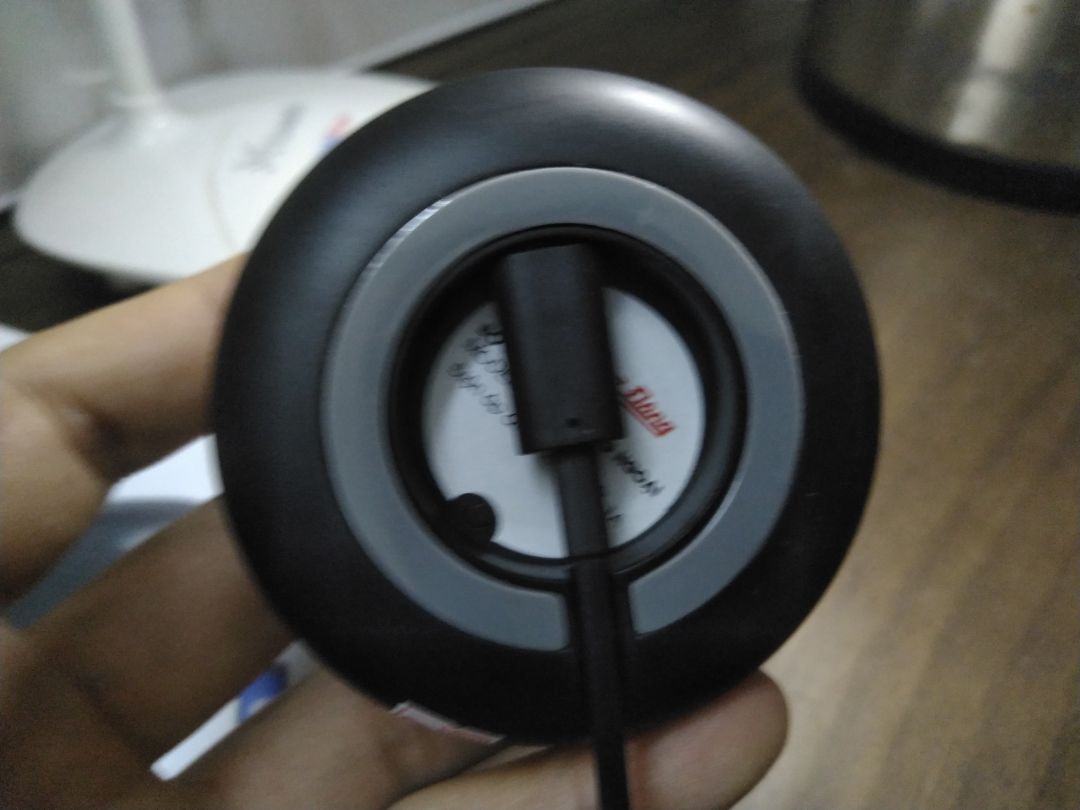 Mua vì dùng App của Việt Nam, server đặt tại Việt Nam, bảo mật, nhanh. Tương thích với các thiết bị của hãng khác (Tuya). Không dùng Zigbee nhé vì cái này chỉ là Hồng Ngoại (IR). Ah sóng căng hơn hẳn mấy hàng Trung Quốc, bấm phát ăn ngay, không có độ trễ. Cho 4 sao vì giá đắt và thông tin sản phẩm nghèo nàn, để ng dùng phải mua về để vọc. Tks