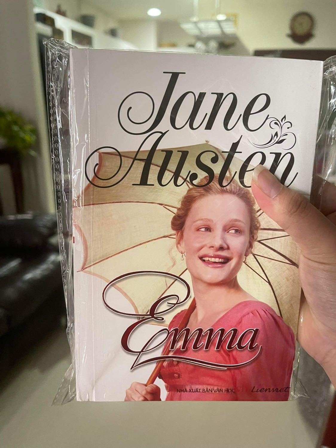 Vốn dĩ ko hi vọng gì tại thấy các đánh giá sản phẩm rất kém nm ko ngờ sách còn mới quá chừng đc gói rất kĩ .