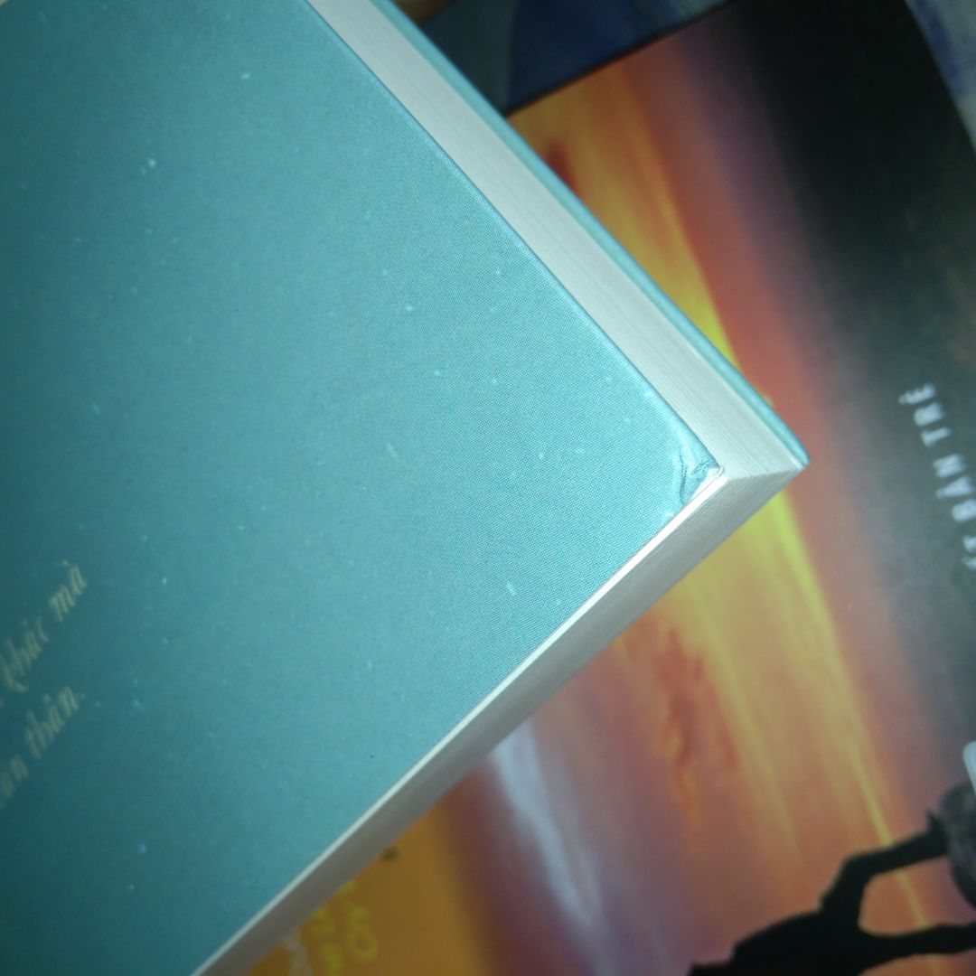 mua của tiki thì an tâm là sách thật rồi, giao hàng cũng không có gì để nói, cái tiki cần khắc phục duy nhất là nên gói kỹ  thay vì chỉ có 1 lớp bóng kiếng mỏng tanh và 1 cái hộp🌟🌟