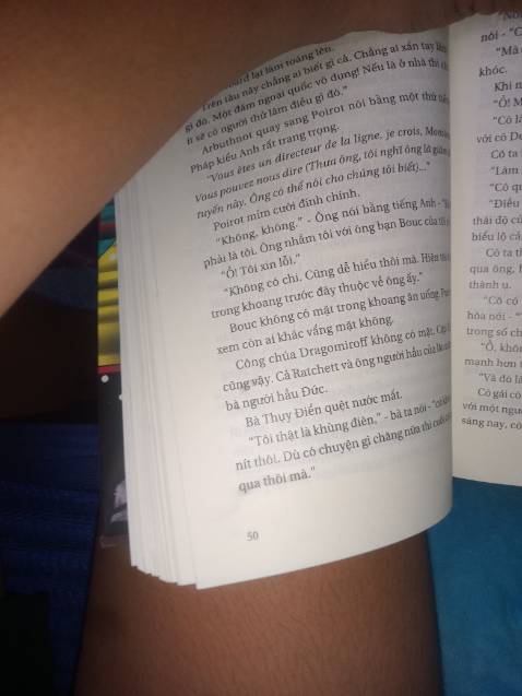 Sách bị nhoè in lỗi và có dấu hiệu móp méo