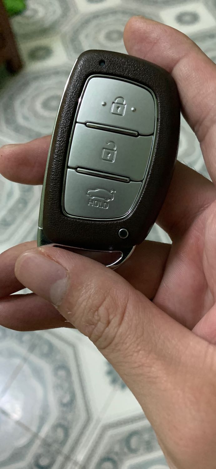 đặt elentra , giao i10 nên cực kì không hài lòng