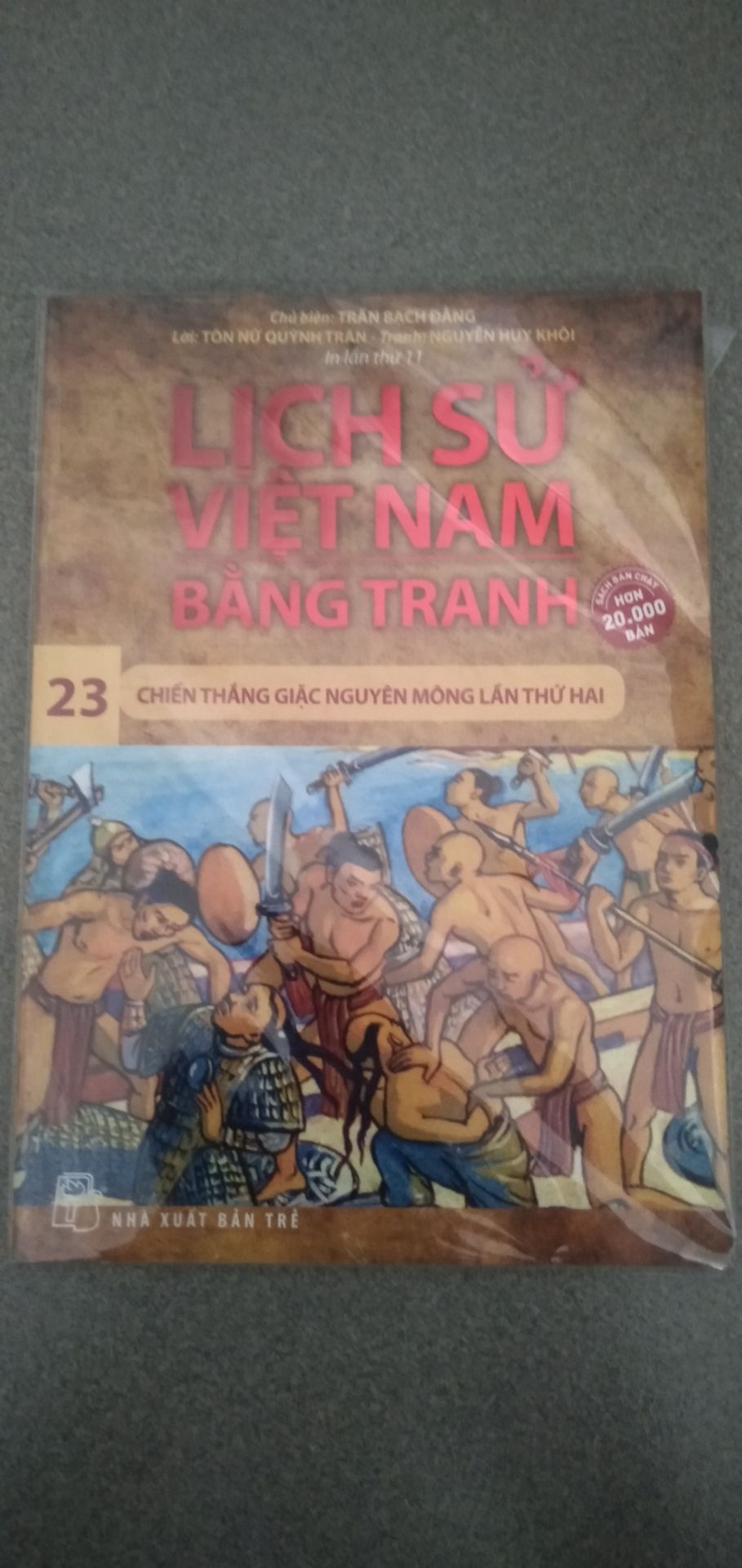 Sách hay giúp người đọc hiểu biết thêm về lịch sử của dân tộc ta.
Sách được mô tả bằng những hình ảnh sống động. Rất tốt cho người đọc là trẻ nhỏ.