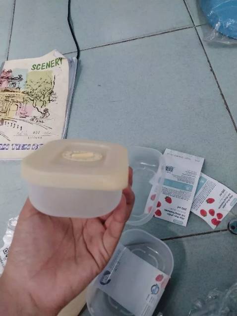 Hộp đẹp , gói hàng kĩ giao hàng nhanh và đúng của inochi , có chức năng ghi nhớ thời gian cũng hay hay . Tuy nhiên mình chọn size 290ml nên hơi nhỏ , đã đặt mua thêm mấy hủ lớn hơn của shop