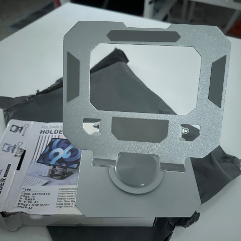 Mô tả để iPad mà có tý xíu vậy thì chỉ để điện thoại thôi chứ iPad sao mà để. Mé mua 2 lần đều y chang 2 lần.
Nản thiệt!