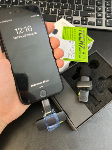 Kết nối iphone rất ngon luôn  . Âm thanh to rõ trong lắm . Shop có kèm thẻ bảo hành có *** . Mới đầu chưa biết kết nối  , gọi shop hướng dẫn tận tình lắm. Mọi người nên liên hệ trực tiếp nha . 5*