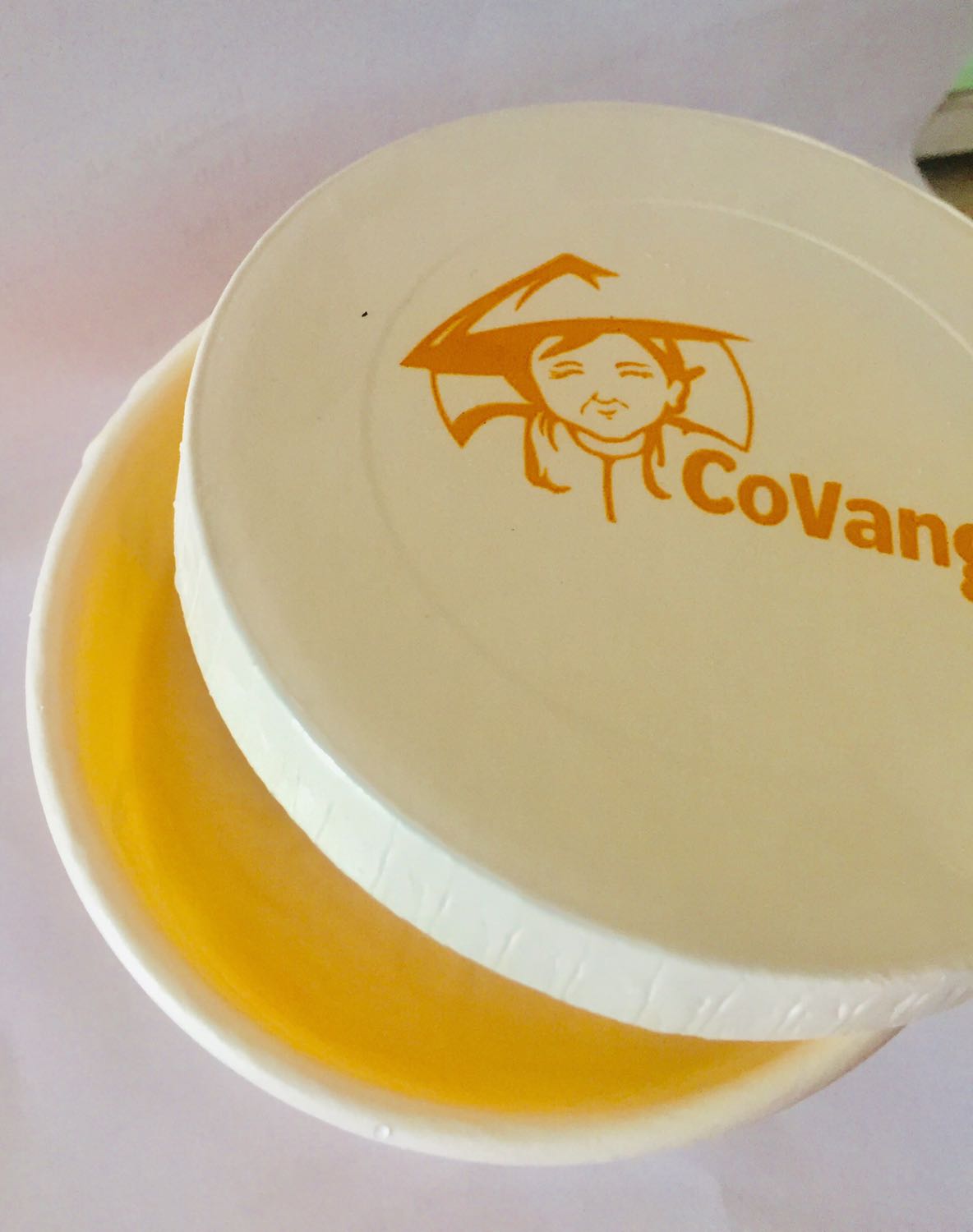 Sách dày, bìa đẹp nội dung thì hay nên đọc ,mắc nhưng đáng tiền cho sức khỏe mik và gia đình mik, vs lại tui mua lúc đang sale ( ảnh mang tính chất quảng cáo)