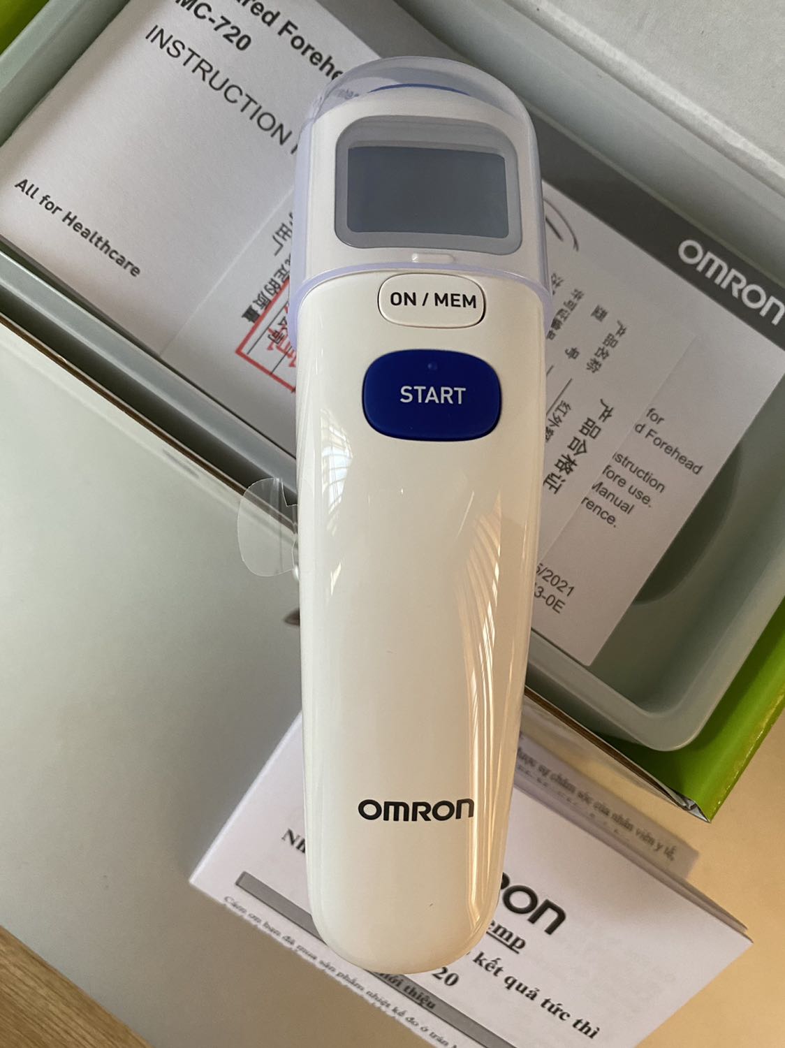 Có sách hướng dẫn bắng tiếng Việt chi tiết, giao hàng nhanh như hơn dự kiến