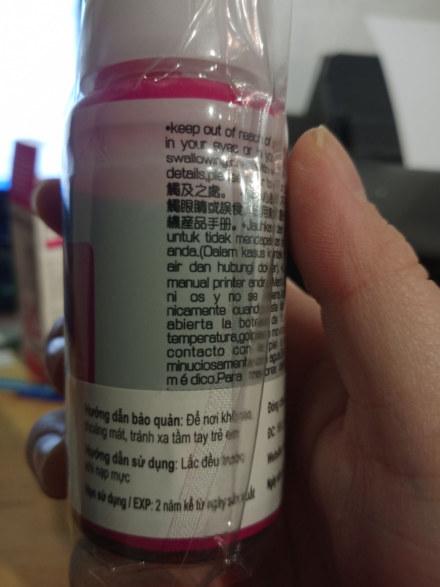 sản phẩm ghi là dùng được cho tép mực canon ix6770 nhưng khi tra mực vào tép mực, máy lại không nhận được. hơn nữa sản phẩm hạn dùng 2 năm từ ngày sản xuất. Ngày sản xuất 20.10.2019. hết hạn rồi vẫn giao cho khách