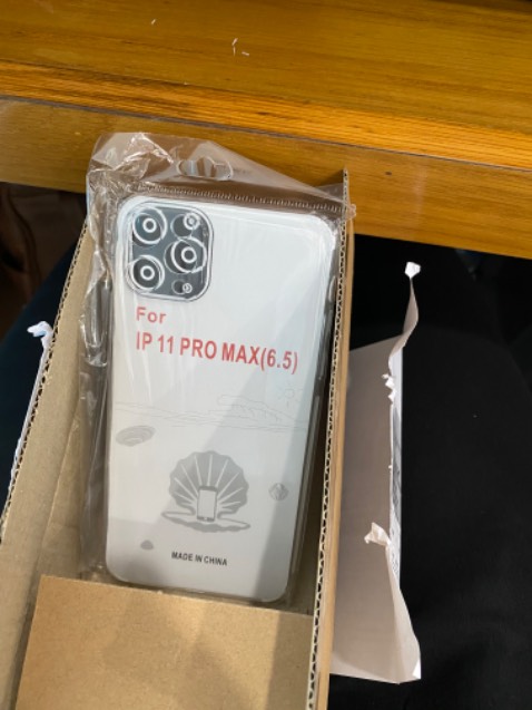 Ốp đẹp, chắc chắn, vừa máy luôn ạ :) ốm tròn nên cầm ko bị cấn tay. Nên mua nhé cả nhà