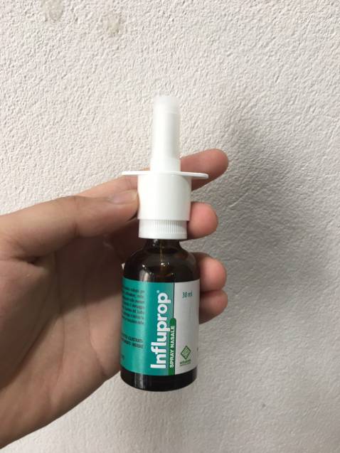 Xịt mũi dùng ok.