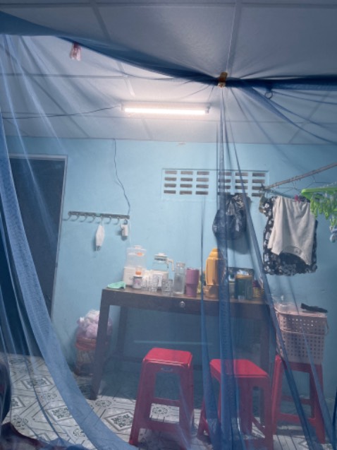 Mua thì phải tự liên hệ bảo hành , mới mua về đã chảy nước , shop ko cho đổi đâu nhé ,  mấy bạn mua nên cân nhắc kĩ