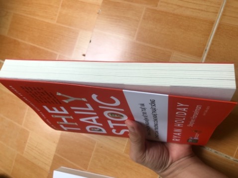 Sách rất hay, tiki giao hàng đúng hẹn, sách để trong hộp rất kĩ lưỡng