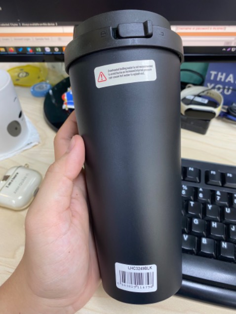 Giao hàng quá nhanh, đóng gói chắc chắn. Ly đẹp, nhẹ, chất lượng dù chưa dùng thử nhưng của LocknLock thì tin tưởng.