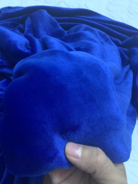 Treo đầu dê bán thịt *** , nên cân nhắc trước khi mua, gửi đến người bán: buôn bán thật thà chút,