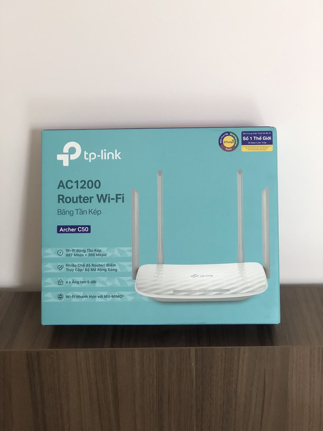 Tiki ship siêu nhanh. 
Đóng gói hàng ok. Hàng mới.
Thiết lập nhanh chóng và kết quả khá OK với 2 băng tầng. Mạng 5Ghz chạy ngon hơn modem cũ "một chút".
Ảnh đầu là modem cũ mạng 2.4Ghz.
Ảnh thứ 4 là mạng 5G mới và ảnh cuối là 2.4G mới Tiki ship siêu nhanh. 
Đóng gói hàng ok. Hàng mới.
Thiết lập nhanh chóng và kết quả khá OK với 2 băng tầng. Mạng 5Ghz chạy ngon hơn modem cũ "một chút".
Ảnh đầu là modem cũ mạng 2.4Ghz.
Ảnh thứ 4 là mạng 5G mới và ảnh cuối là 2.4G mới