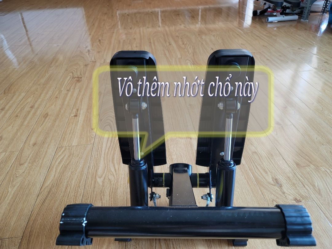 Chất lượng chấp nhận được với mức giá tiền
Dây thun kháng lực có độ đàn hồi kém
Có nhớt đính kèm, vô nhớt kỹ lắm mới bớt tiếng kêu cọt kẹt