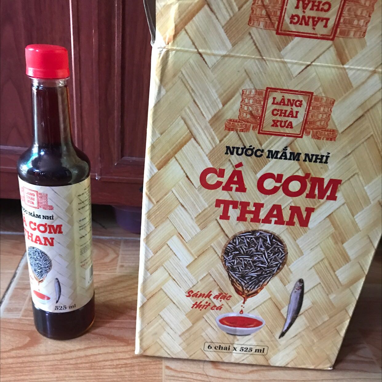 Đóng gói rất cẩn thận, nhận đủ hàng , nuóc mắm vàng óng , thơm ngon, độ mặn vừa phải. Đóng gói rất cẩn thận, nhận đủ hàng , nuóc mắm vàng óng , thơm ngon, độ mặn vừa phải.