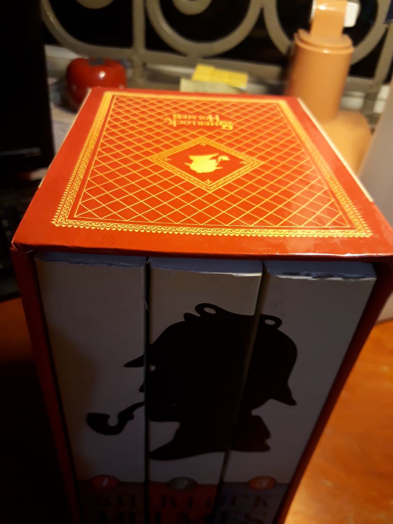 chất lượng sách khá tốt, tuy nhiên sách hơi bẩn và gáy sách chưa đẹp nhưng suy cho cùng thì đây là một sp giá rẻ nên chất lượng như thế cũng đc