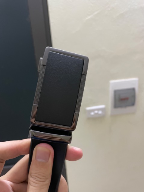 Rất oke với tầm giá, đóng gói cẩn thận, mặt thắt lưng đẹp, bóng và chắc chắn, dây thắt có hơi dài phải cắt bớt do eo mk nhỏ, chất liệu ...y như quảng cáo 😆, duyệt. Mn có thể xem clip đập hộp và ảnh của mình. Sẽ ủng hộ shop với các sp khác🥳