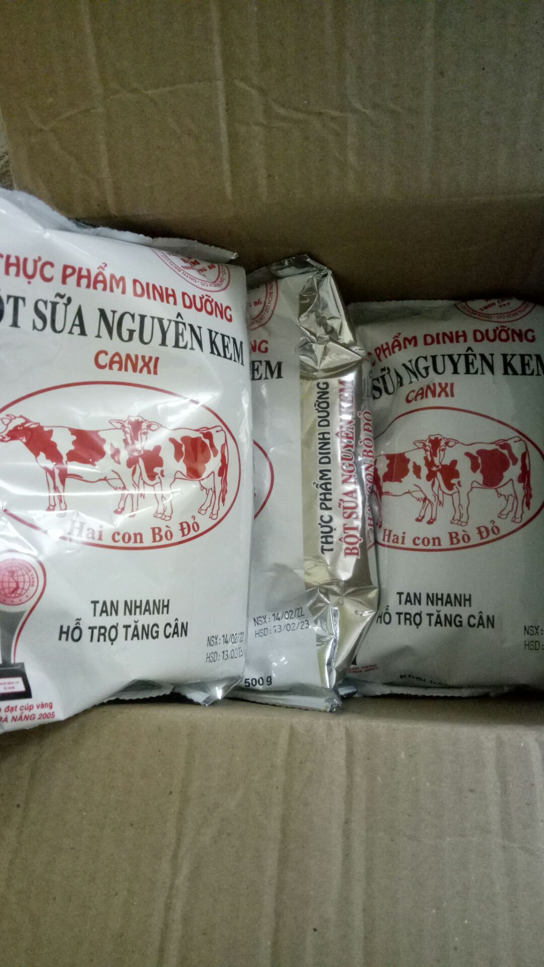 Shop gửi hàng đúng và đủ số lượng. Uống thơm, ngon, tặng shop 5 sao. khi nào hết mình sẽ ủng hộ shop tiếp.